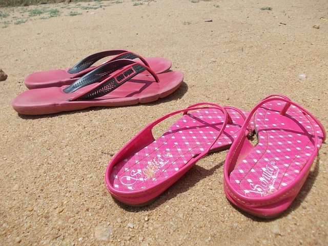 sandals, flip flops, flip-flops, footwear, shoes, sand, beach, casual, flipflop, foot, resort, sandy, ocean, vacation, nature, holiday, comfortable, shore, coast, island, tropical, relaxation, tourism, leisure, barefoot, brown shoes, brown island